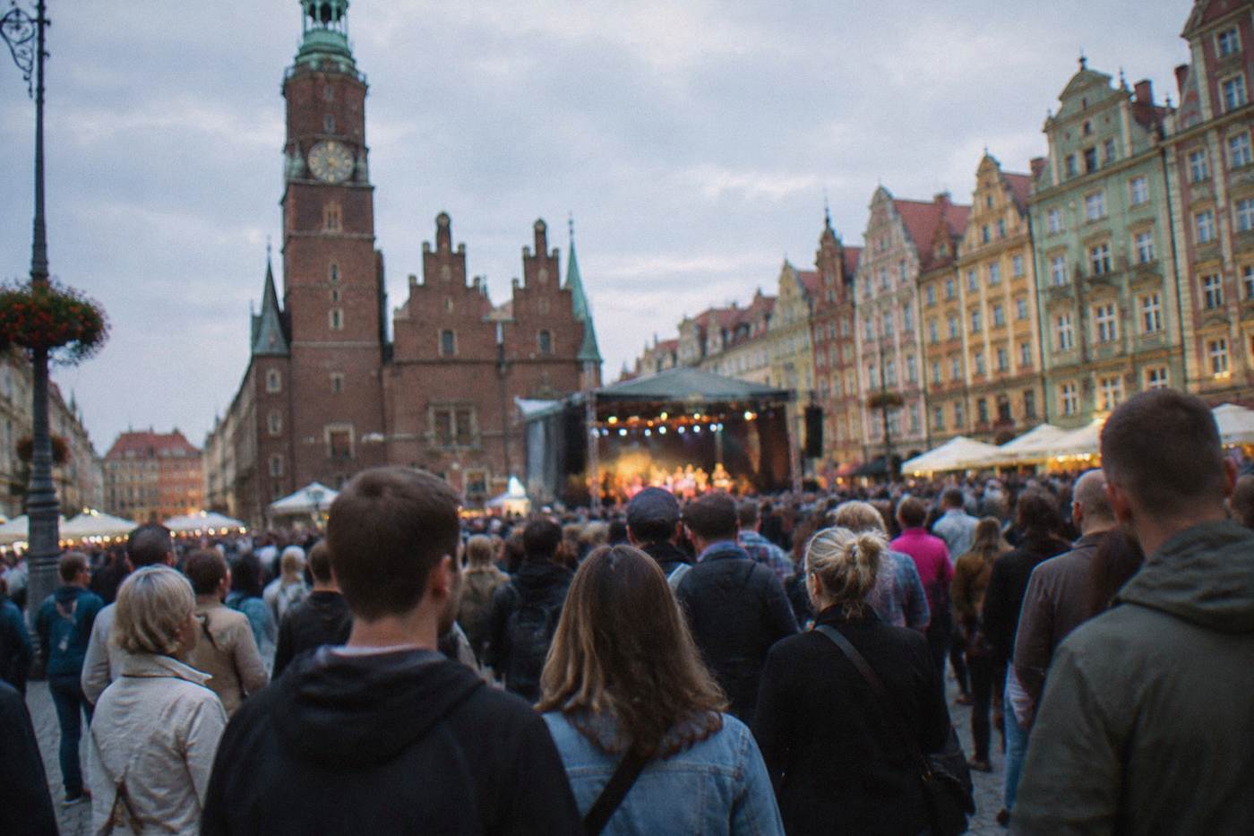 Crowds gathered on Wroclaw's market square during an evening festival